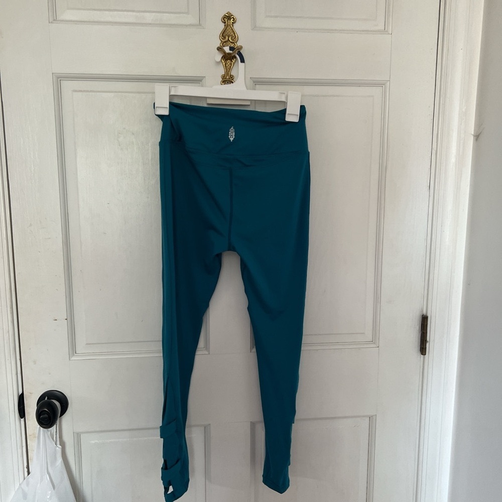 Free People Wave Rider Legging 🩵